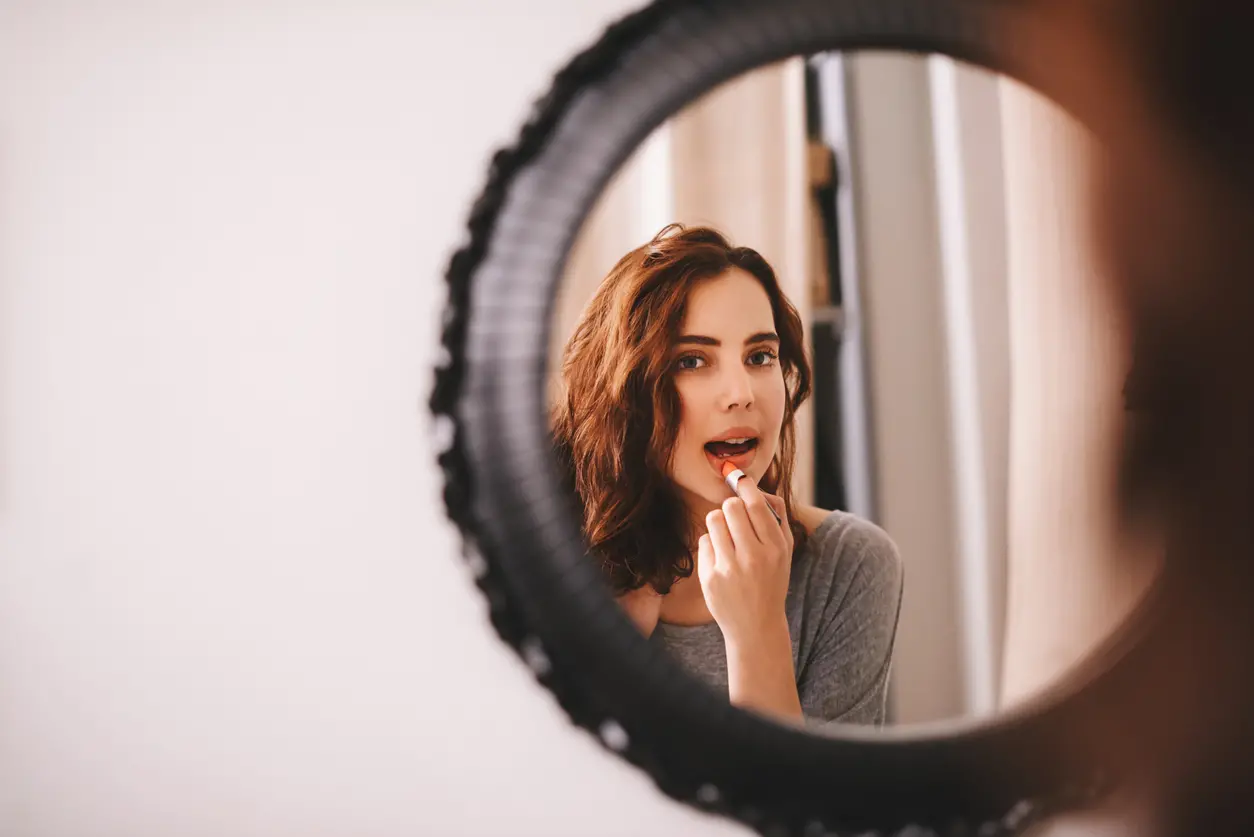 Lip combo perfetta, la guida per abbinare alla perfezione matita labbra e rossetto