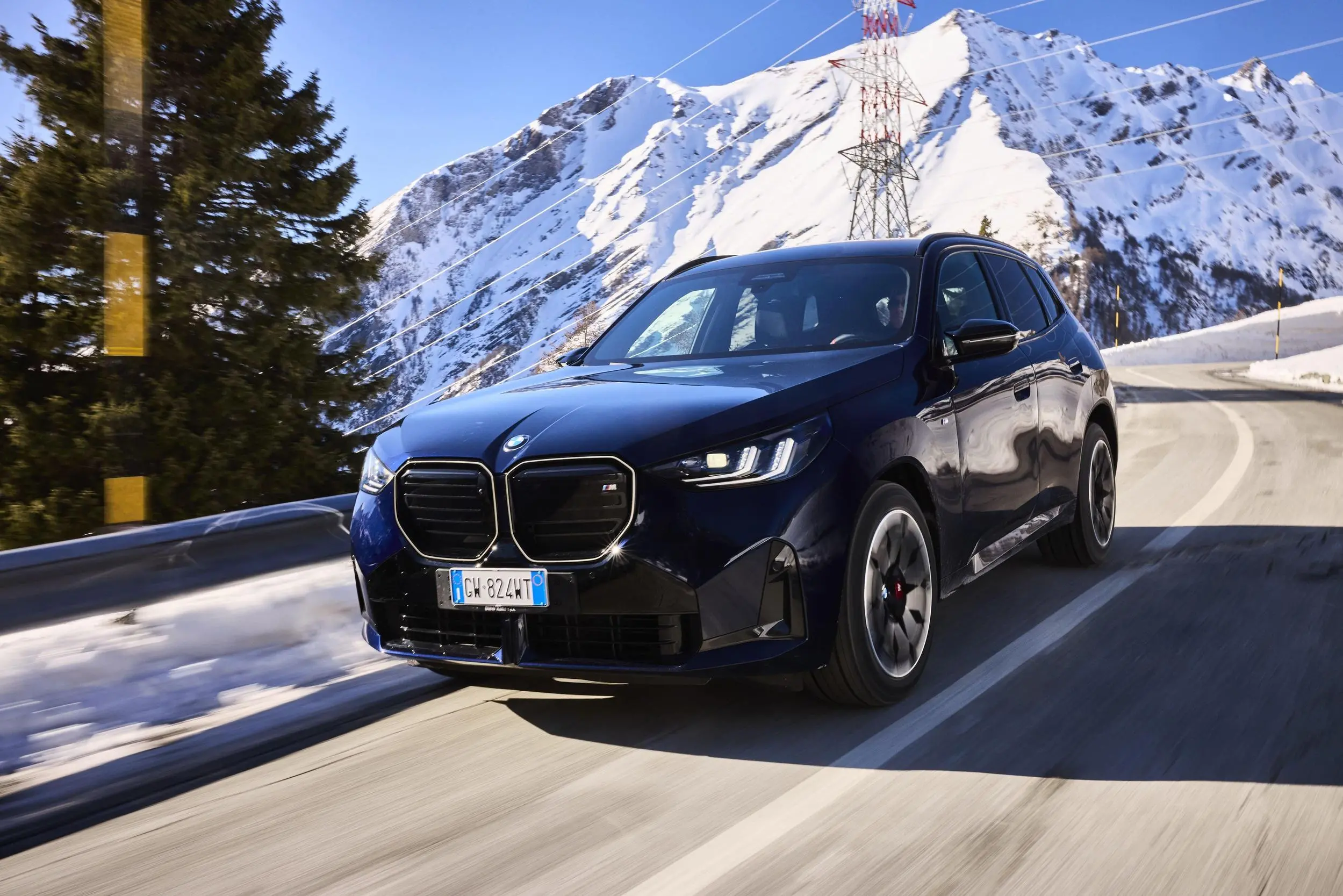 Nuova Bmw X3. Design aggressivo e motori su misura