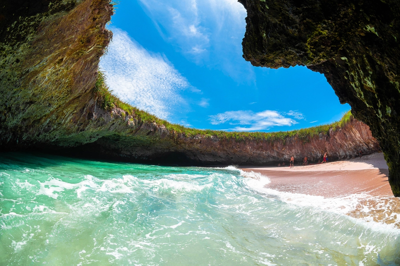 Marieta Islands in Messico