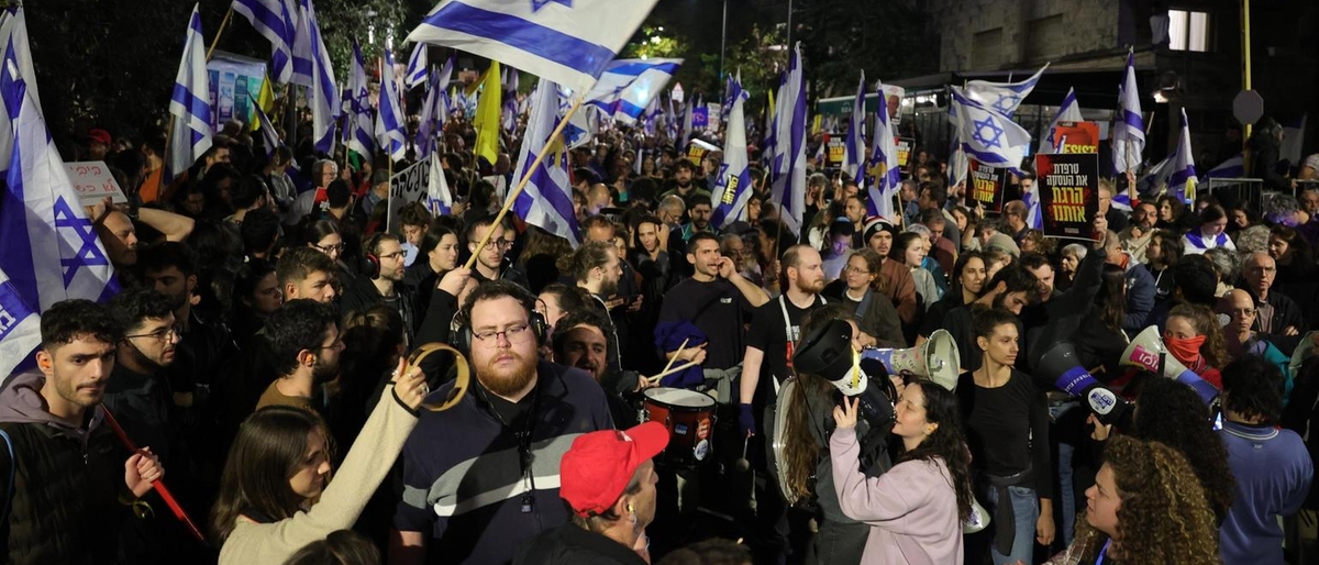 Scontri tra polizia e manifestanti vicino a casa di Netanyahu