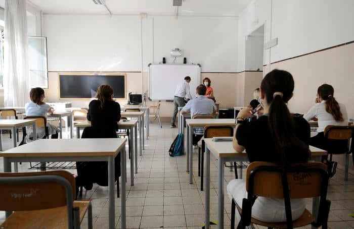 La storia del professore di religione precario da 25 anni: lo Stato condannato a pagargli 73mila euro