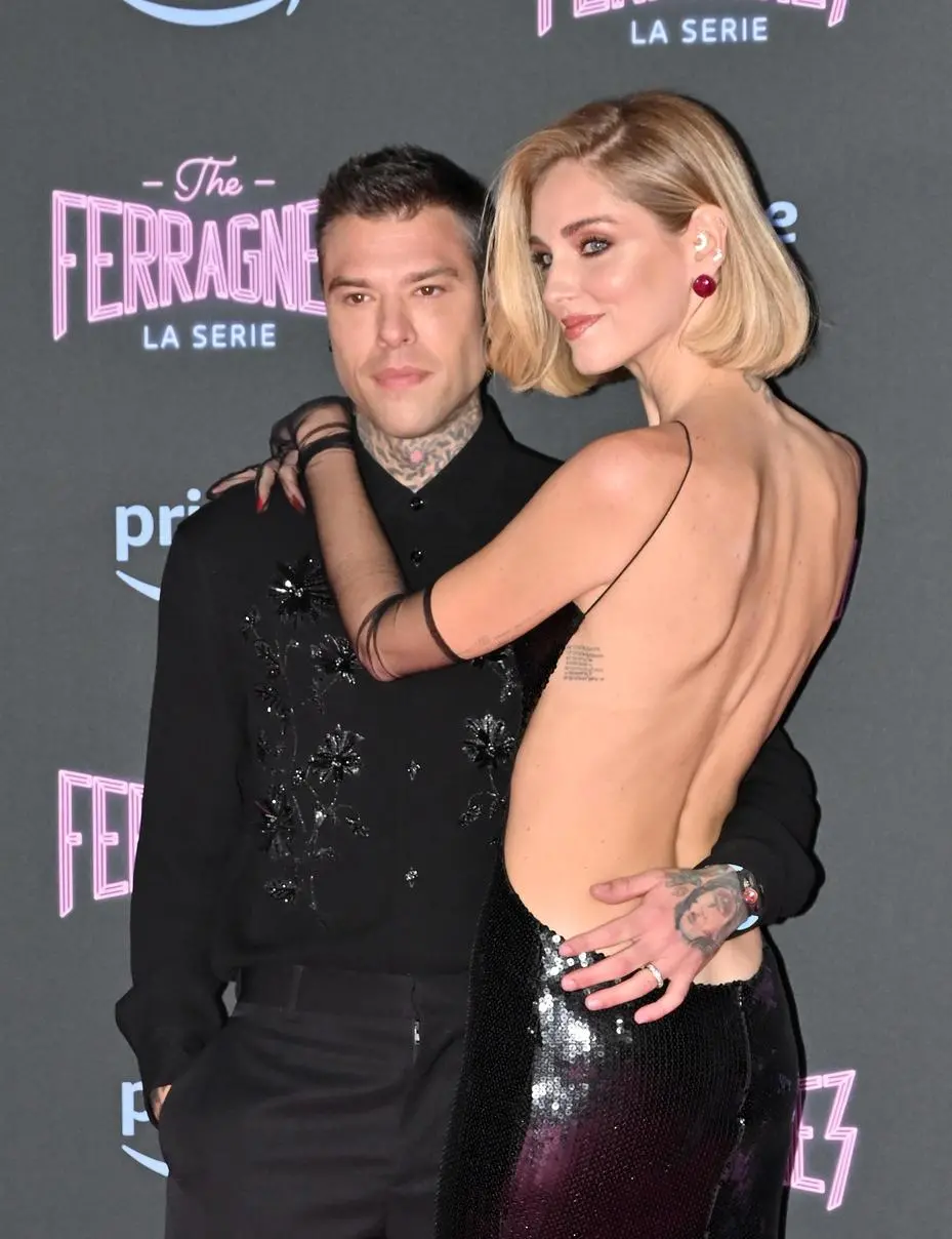 La versione di Fedez: "Confidarmi con Corona?. Un errore che ora pago"