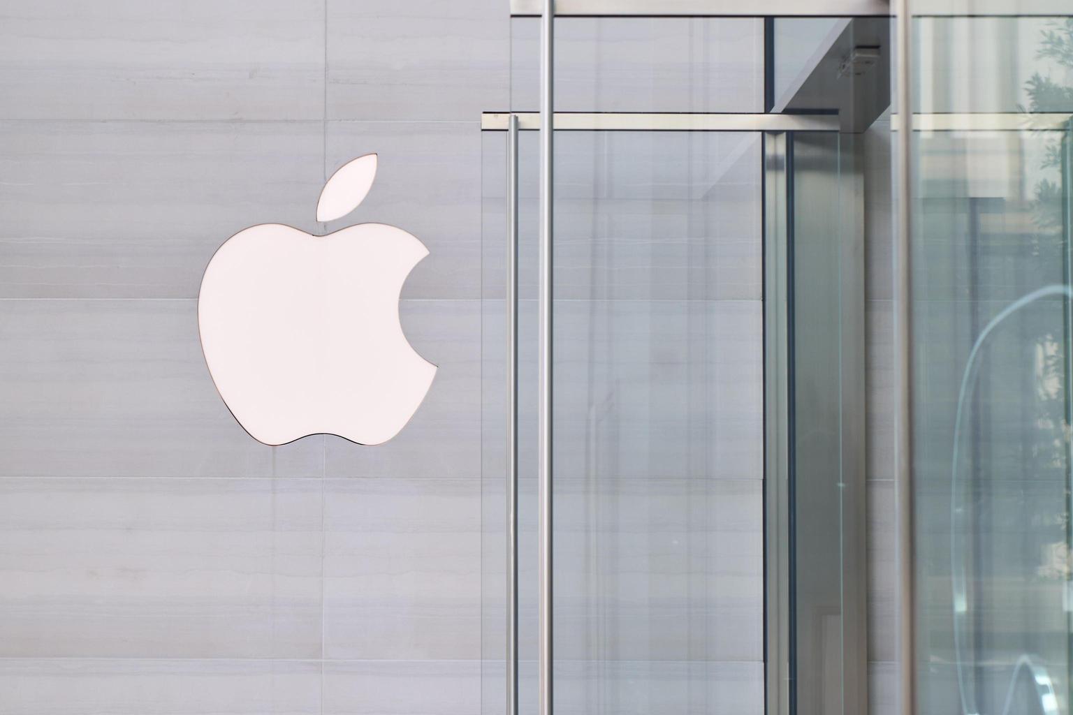 Antitrust cinese valuta indagine su Apple per le commissioni agli sviluppatori