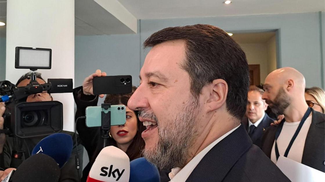 Colloquio telefonico tra Salvini e Vance