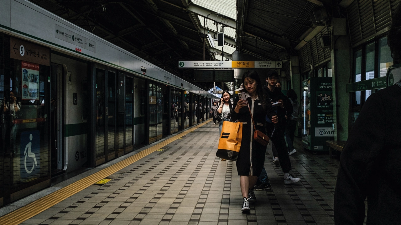 Una foto generica di una stazione della metropolitana a Seul