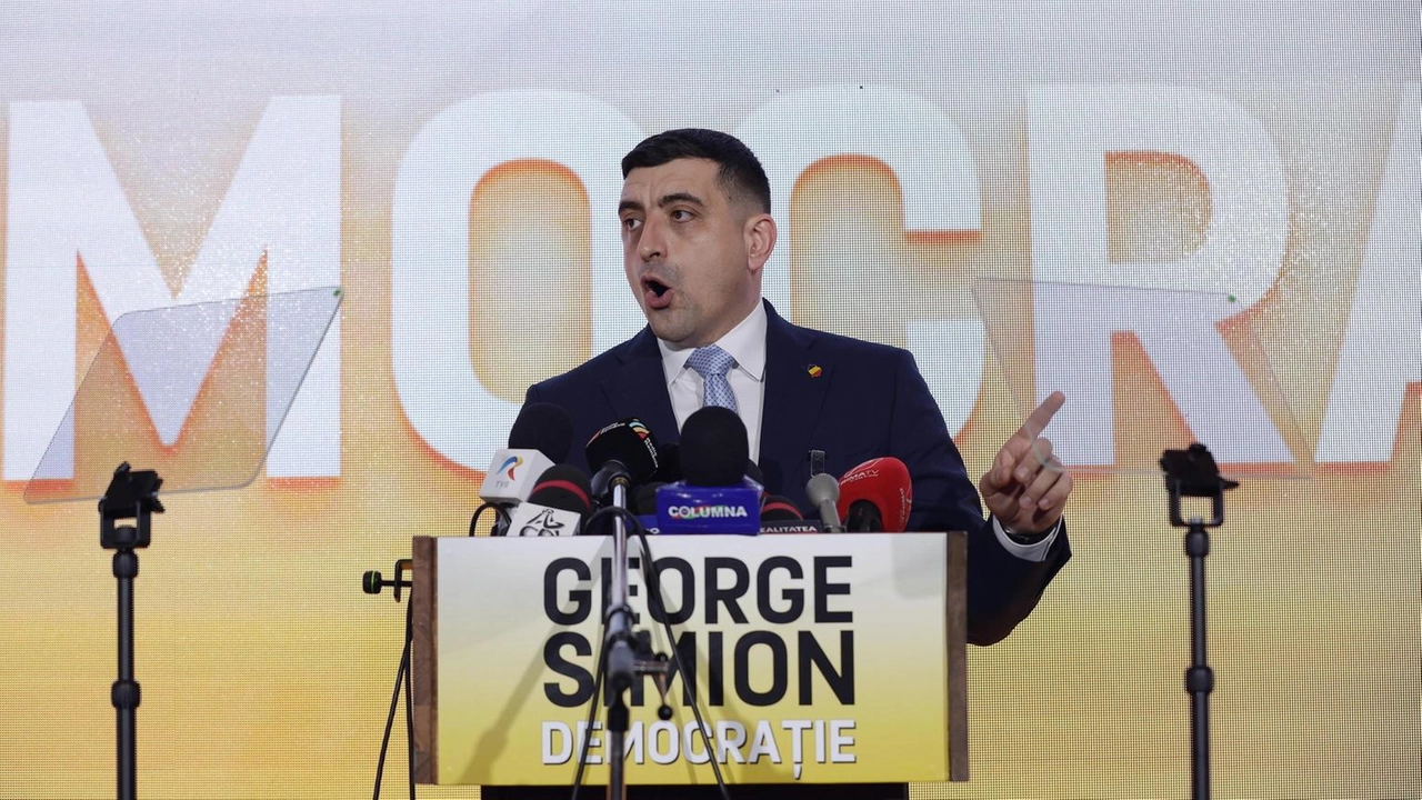 L'Alta Corte della Romania ha ammesso George Simion alla candidatura presidenziale, in attesa della conferma definitiva.