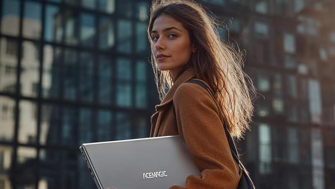 Il tuo nuovo laptop per l’università: ACEMAGIC da 15,6”, perfetto per lo studio e il lavoro creativo, lo acquisti con il doppio sconto su Amazon