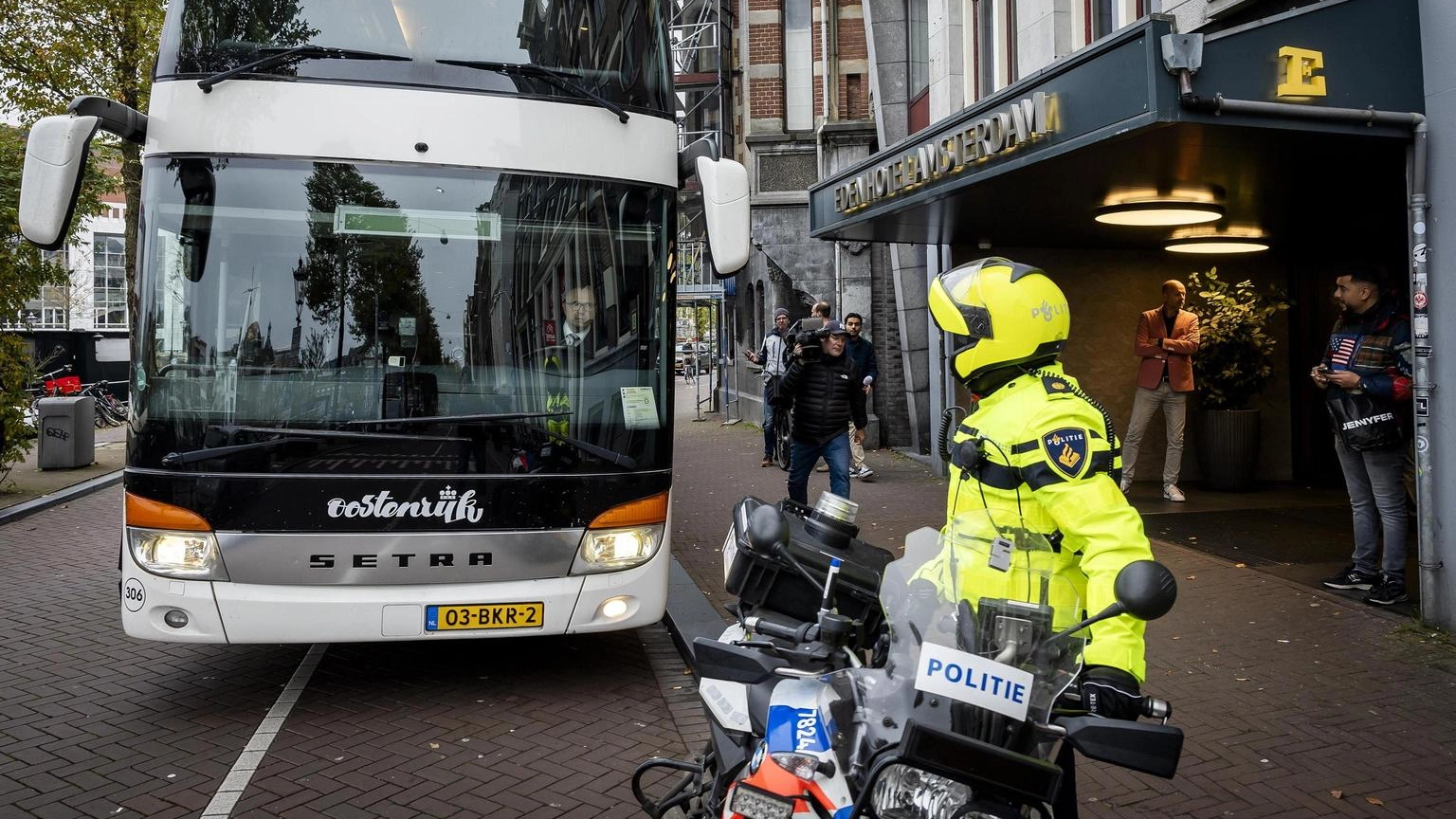 Scholz condanna le violenze di Amsterdam, 'intollerabili'