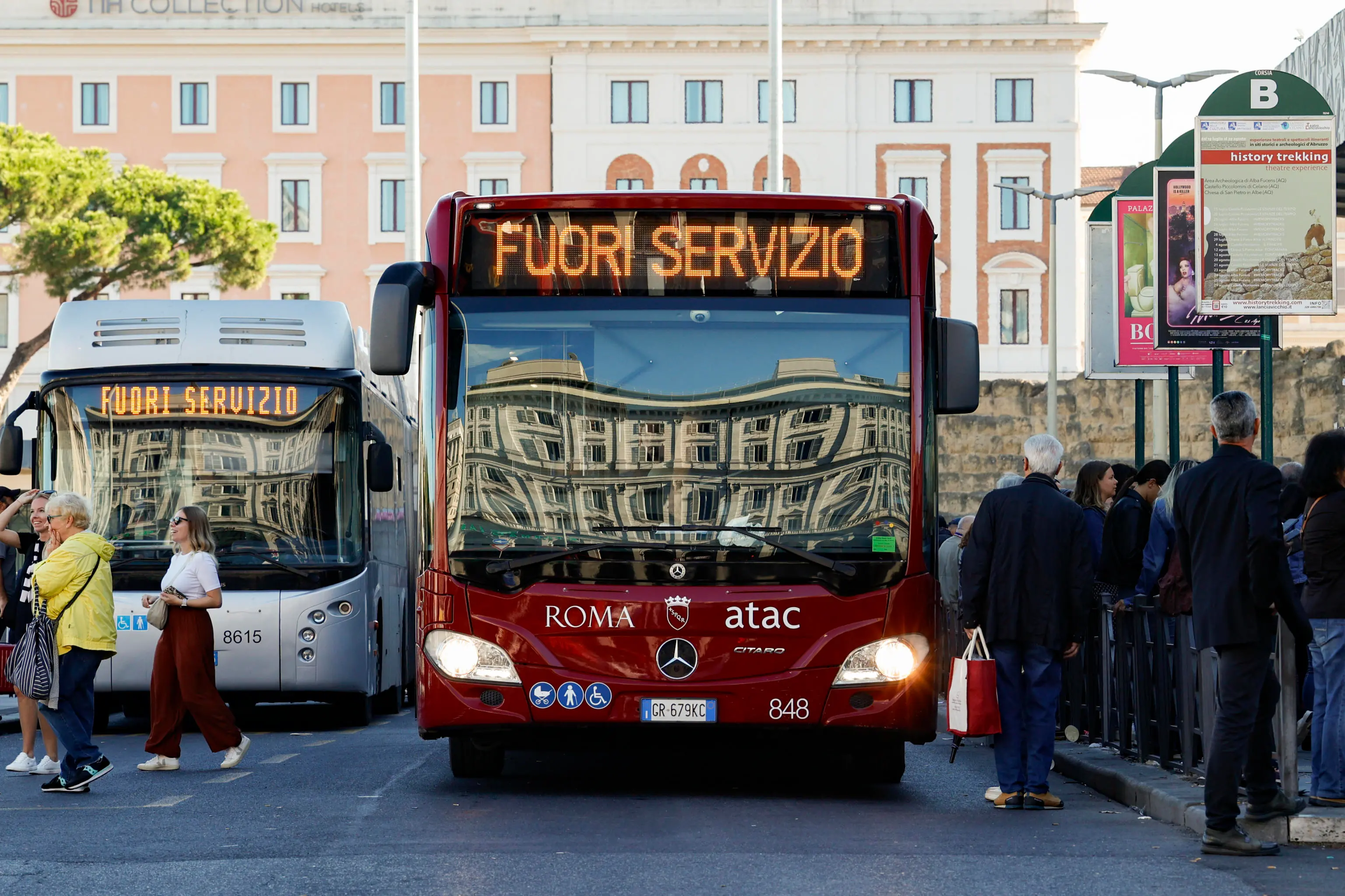 Il venerdì nero dei trasporti: fermi bus e metrò per lo sciopero nazionale. Orari e fasce di garanzia città per città