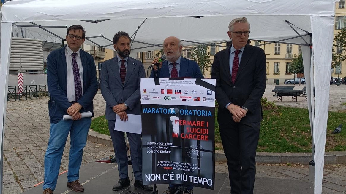 'Basta suicidi nelle carceri', maratona oratoria a Torino