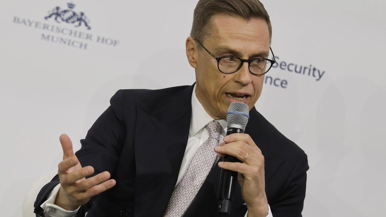 Il presidente finlandese Stubb discute l'adesione dell'Ucraina a UE e Nato e il processo di pace in tre fasi alla Conferenza di Monaco.