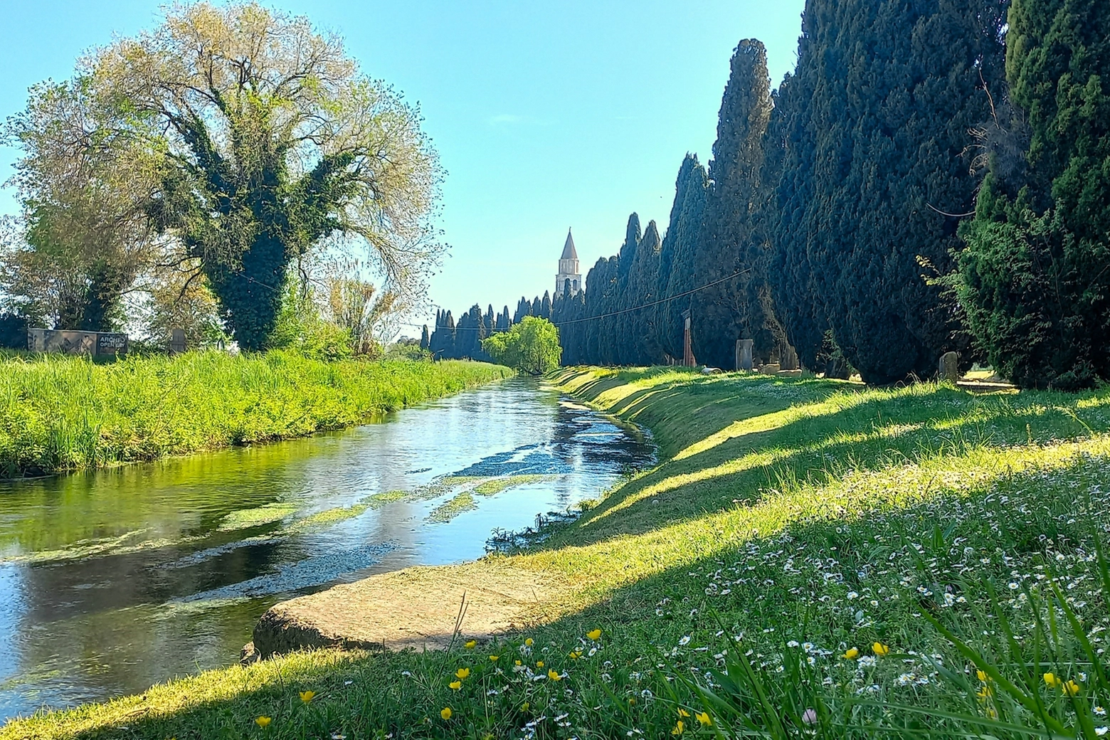 Duemila anni fa questo fiume, ad Aquileia, aveva un alveo di quasi 50 metri ed aveva un porto fluviale di primaria importanza