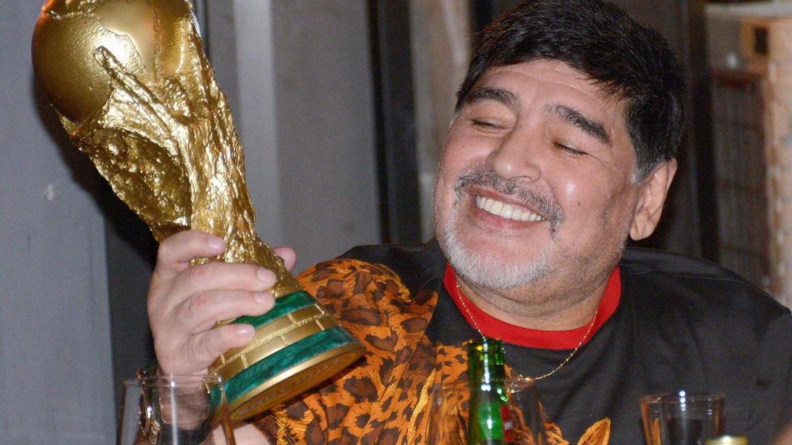 Morte di Maradona, rinviato a marzo processo contro i sanitari