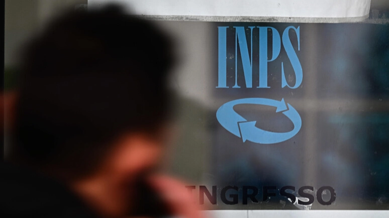 Un ufficio Inps (Foto Ansa)